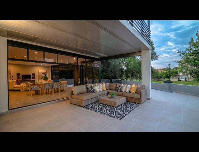 4 BEDROOM HOUSE FOR SALE IN MIDSTREAM ESTATE